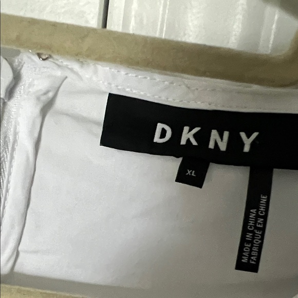 White Cotton Pintuck Blouse Size XL Short Sleeve Top Workwear Classic - Picture 2 of 7